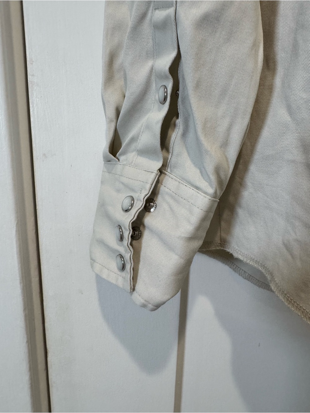 Wrangler Light Cream Western Snap Shirt - Picture 6 of 6